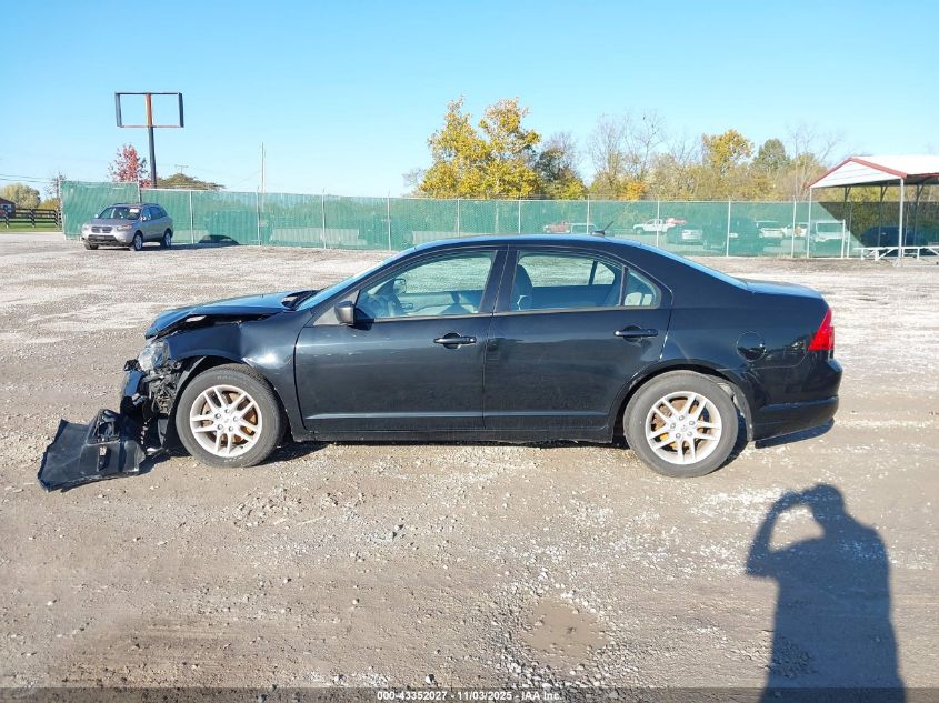 2012 Ford Fusion S VIN: 3FAHP0GA8CR129109 Lot: 43352027