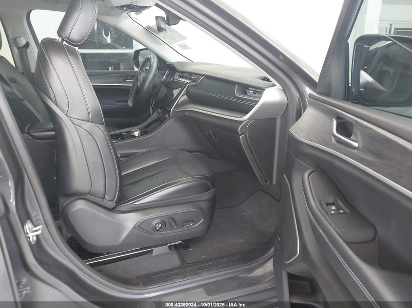 2021 JEEP GRAND CHEROKEE L LIMITED 4X2 - 1C4RJJBG8M8143712