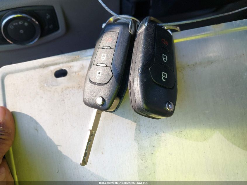 2019 Ford F-350 Chassis Xl VIN: 1FD8W3F67KEC46933 Lot: 43352036