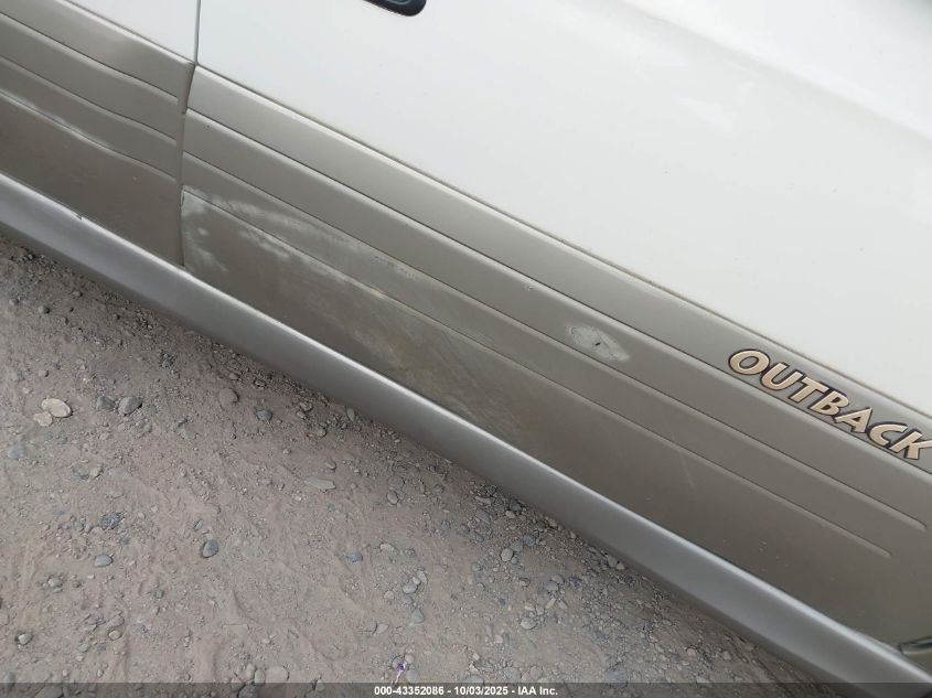 2000 Subaru Outback VIN: 4S3BH6758Y6670958 Lot: 43352086