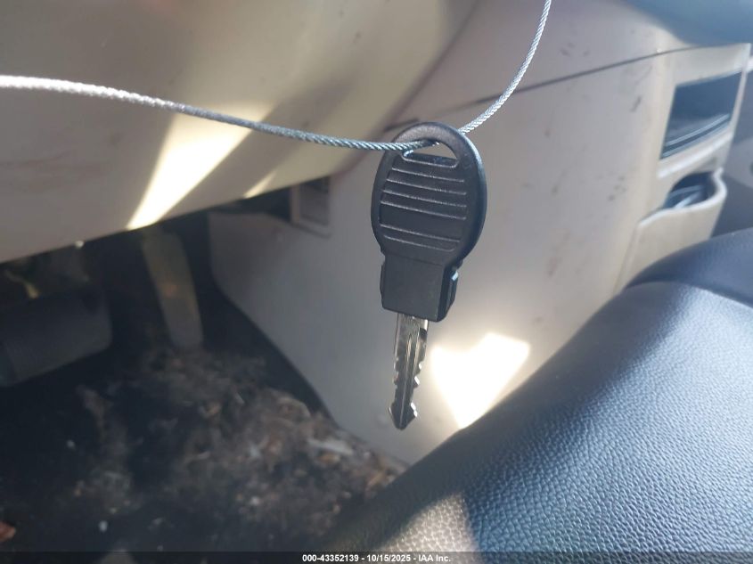 2012 Chrysler Town & Country Touring VIN: 2C4RC1BGXCR320385 Lot: 43352139