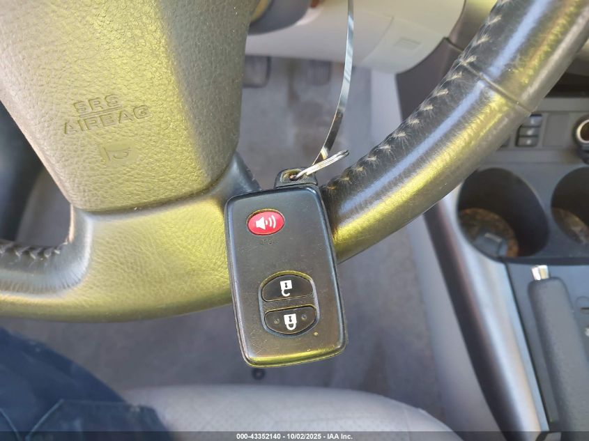 2010 Toyota Rav4 Limited VIN: JTMDF4DV5AD033440 Lot: 43352140