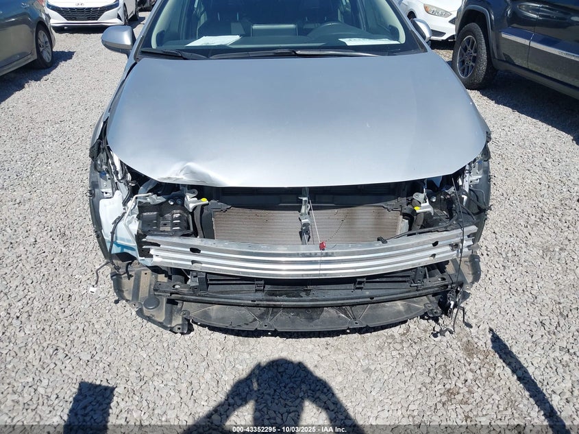 2024 TOYOTA COROLLA HYBRID XLE JTDBCMFE3RJ028215