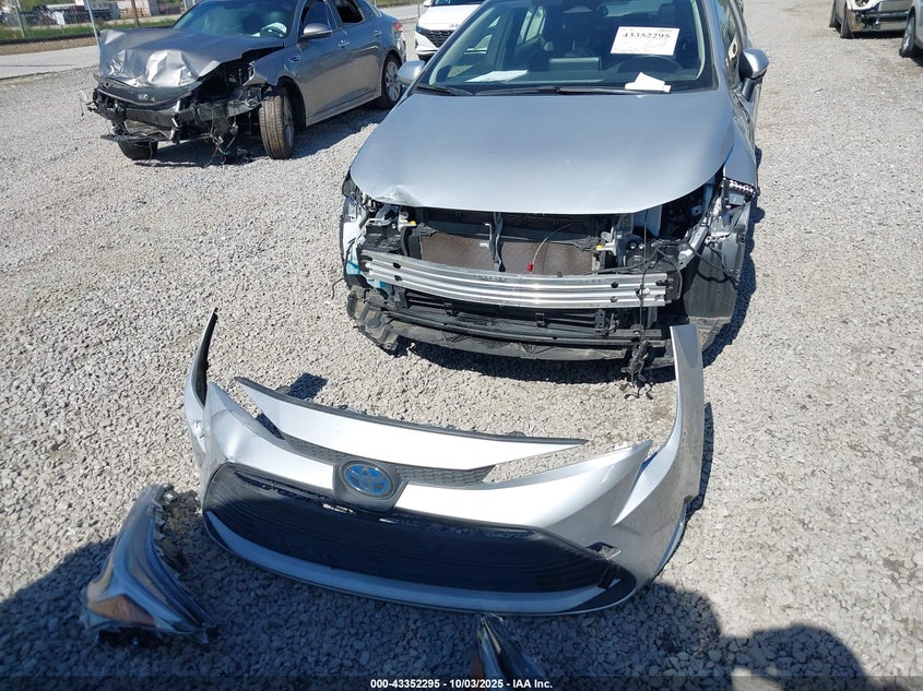 2024 TOYOTA COROLLA HYBRID XLE JTDBCMFE3RJ028215