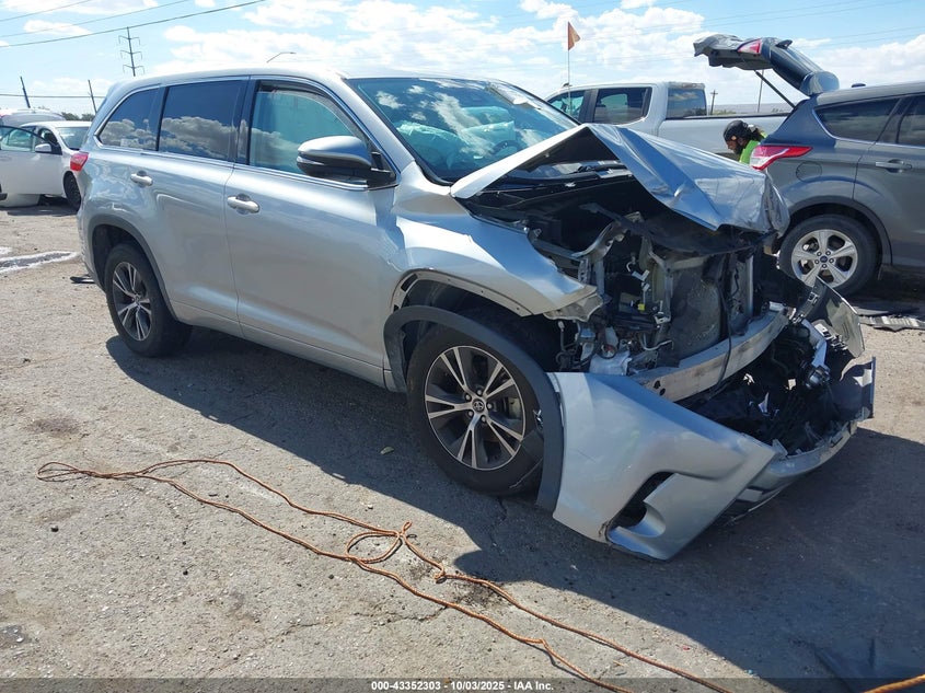 TOYOTA HIGHLANDER LE