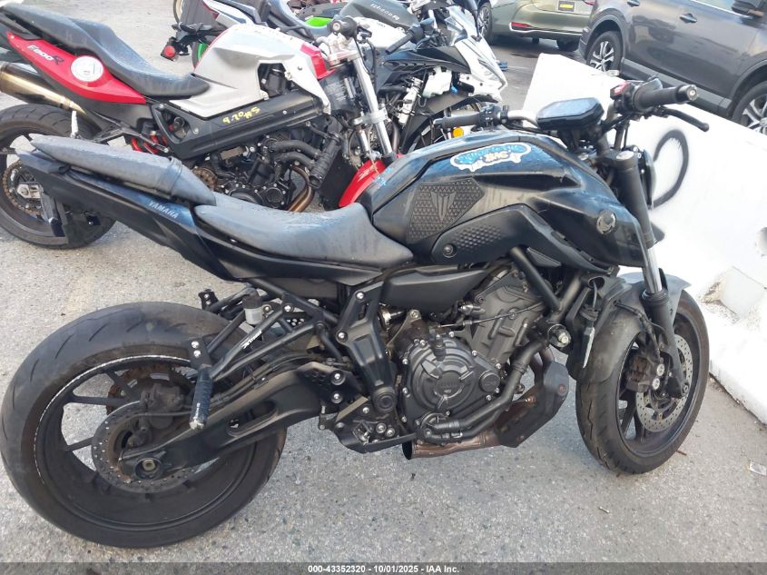 2022 Yamaha Mt07 C VIN: JYARM32Y7NA000655 Lot: 43352320