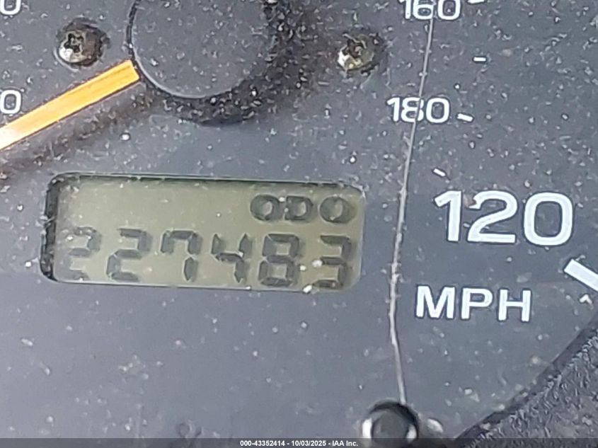 1999 Subaru Forester L VIN: JF1SF6358XG749511 Lot: 43352414