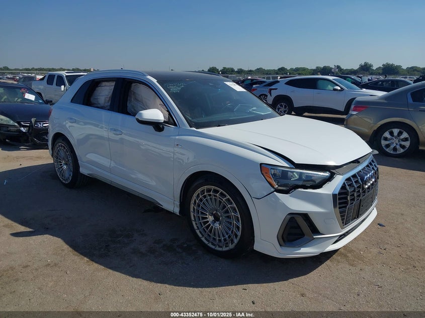 AUDI Q3 PREMIUM 45 TFSI S LINE QUATTRO TIPTRONIC