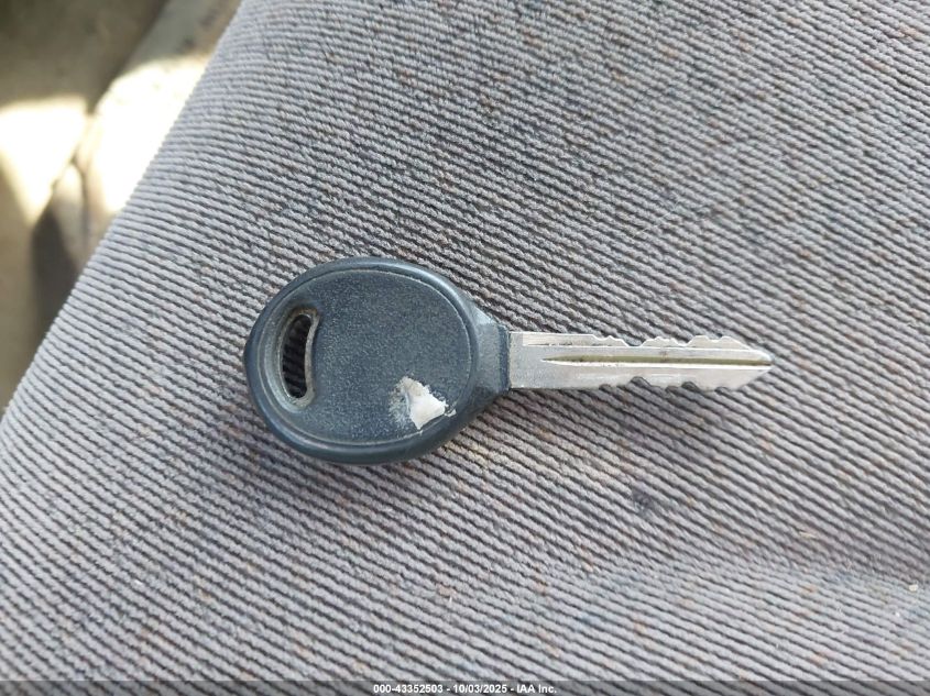 2001 Dodge Grand Caravan Sport VIN: 2B4GP44331R419907 Lot: 43352503