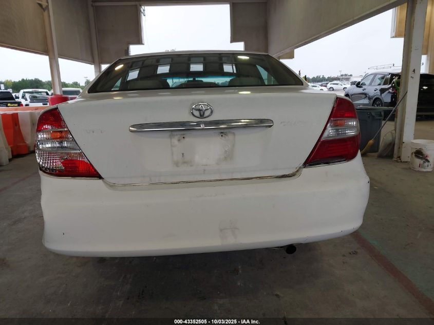 2003 Toyota Camry Le VIN: 4T1BE32KX3U121427 Lot: 43352505
