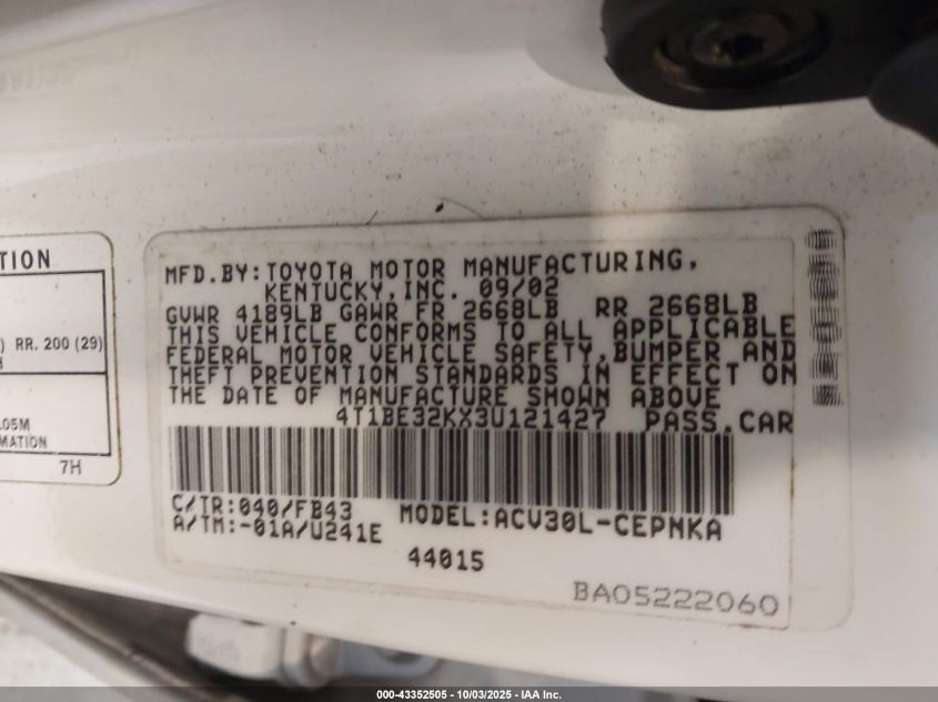 2003 Toyota Camry Le VIN: 4T1BE32KX3U121427 Lot: 43352505