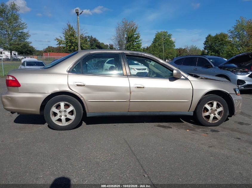 2000 Honda Accord 2.3 Se VIN: 1HGCG6692YA138132 Lot: 43352520