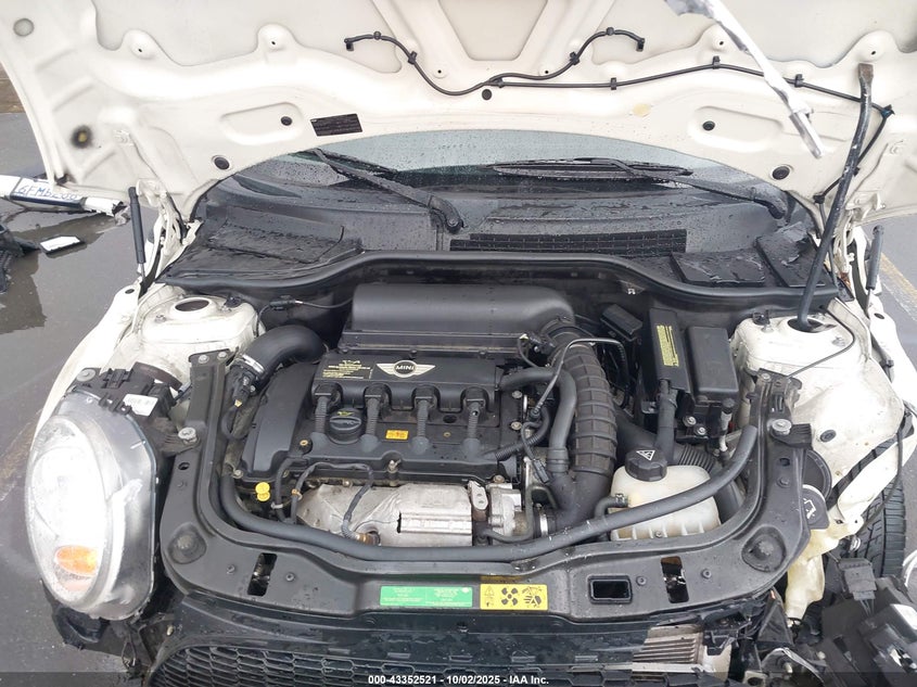 2008 Mini Cooper S VIN: WMWMF735X8TV38065 Lot: 43352521