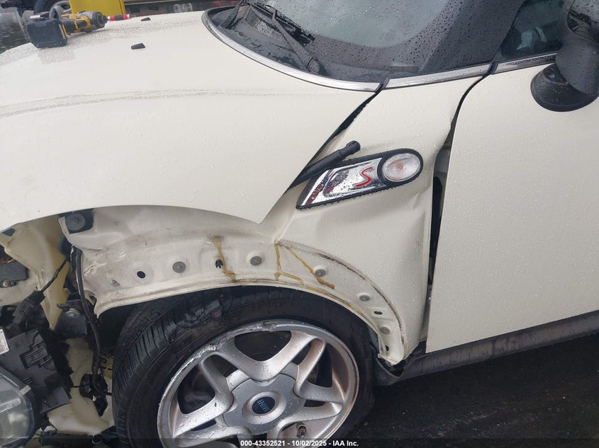 2008 Mini Cooper S VIN: WMWMF735X8TV38065 Lot: 43352521