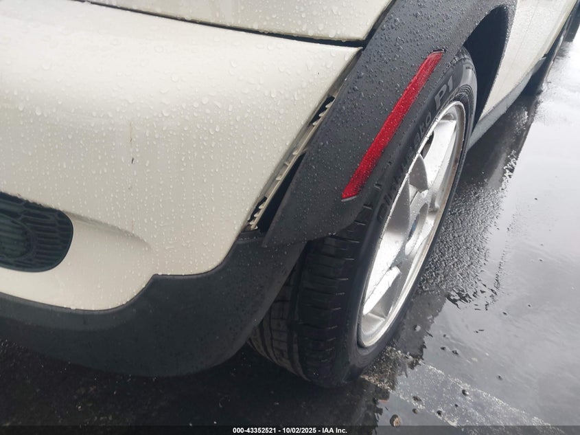 2008 Mini Cooper S VIN: WMWMF735X8TV38065 Lot: 43352521