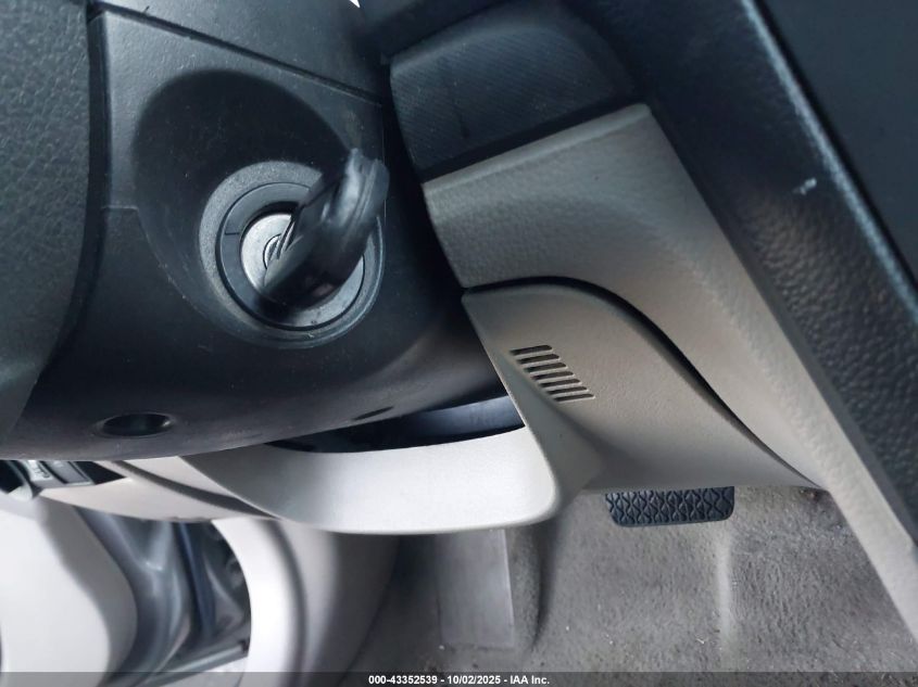 2008 Ford Fusion S VIN: 3FAHP06Z88R195609 Lot: 43352539