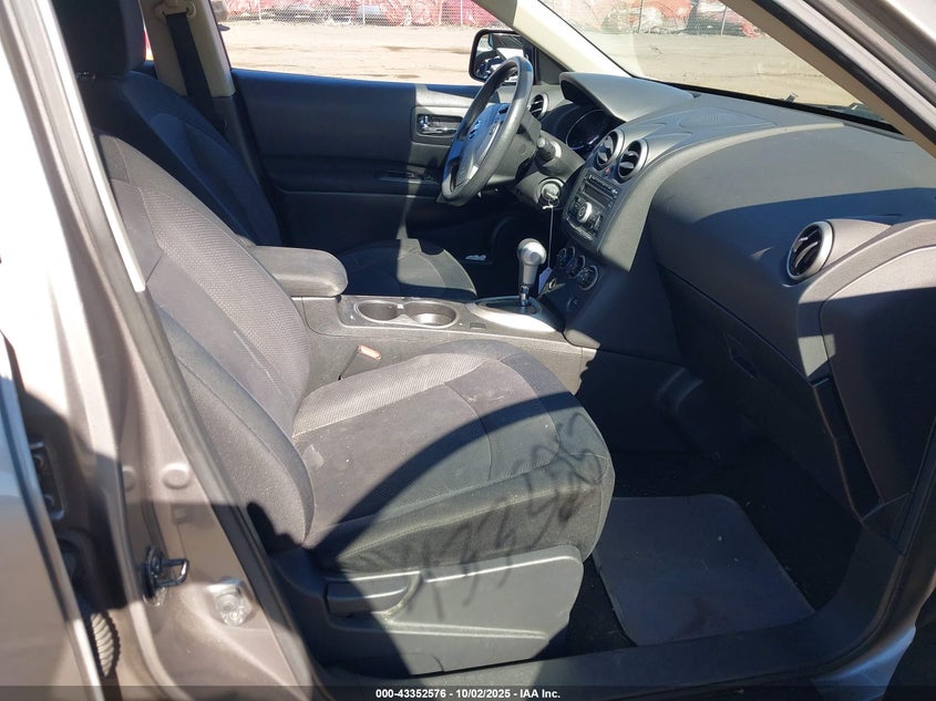 2013 NISSAN ROGUE S - JN8AS5MV1DW638105