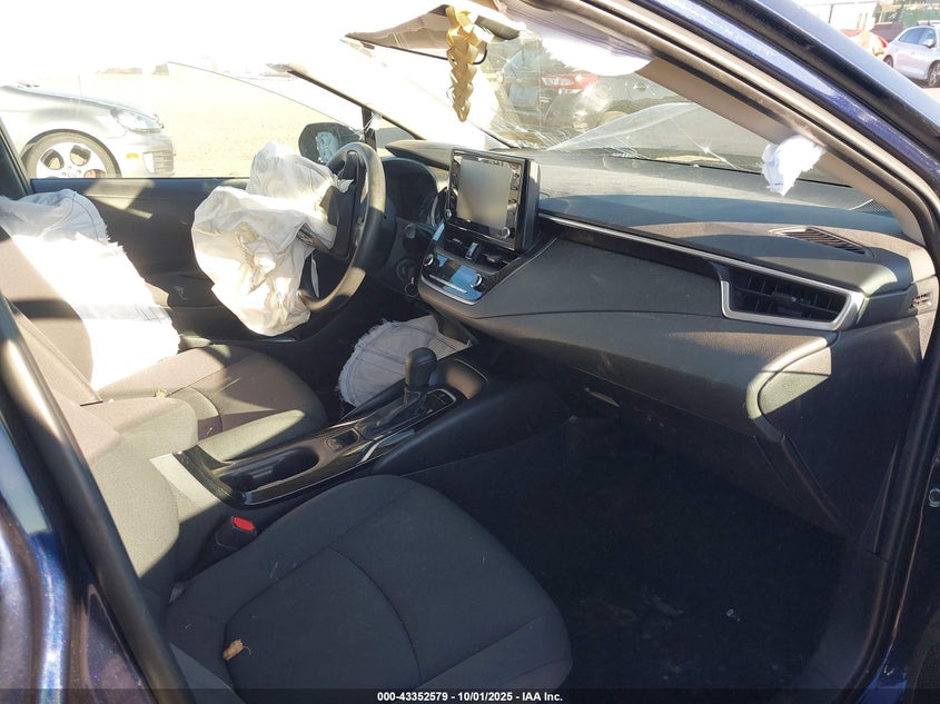 2022 TOYOTA COROLLA LE - 5YFEPMAE4NP339182