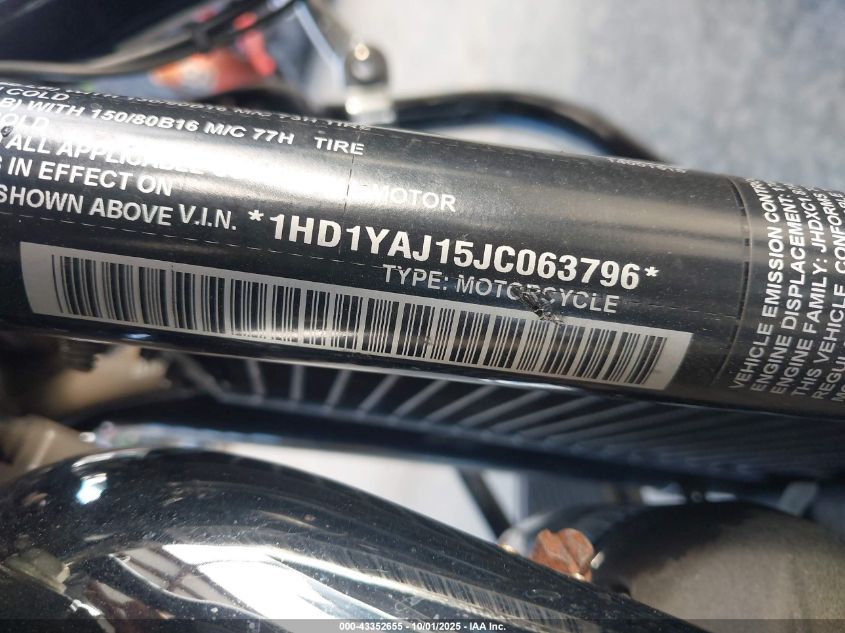 2018 Harley-Davidson Flhc Heritage Classic VIN: 1HD1YAJ15JC063796 Lot: 43352655