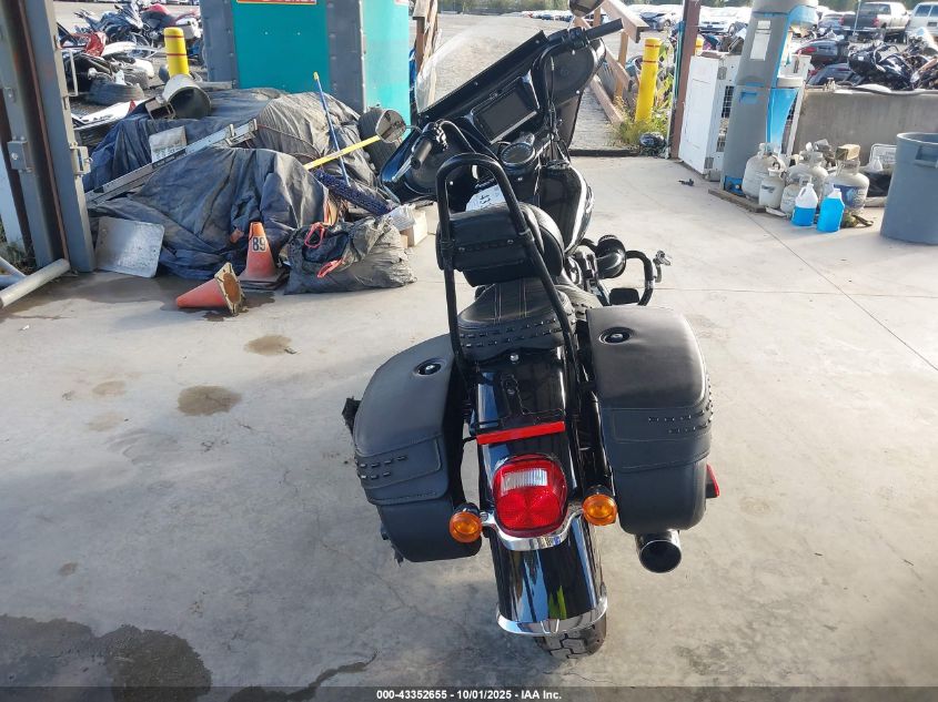 2018 Harley-Davidson Flhc Heritage Classic VIN: 1HD1YAJ15JC063796 Lot: 43352655