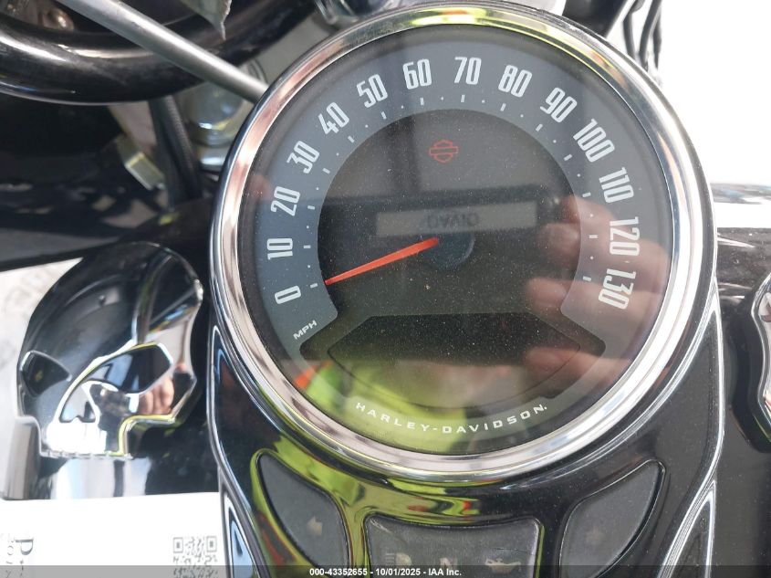 2018 Harley-Davidson Flhc Heritage Classic VIN: 1HD1YAJ15JC063796 Lot: 43352655