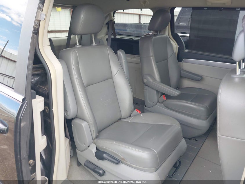 2012 Volkswagen Routan Se VIN: 2C4RVABG0CR391993 Lot: 43352658