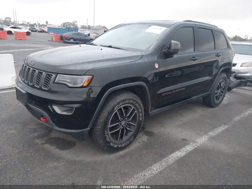 VIN 1C4RJFLG9HC631016 2017 JEEP GRAND CHEROKEE TRAILHAWK 4X4