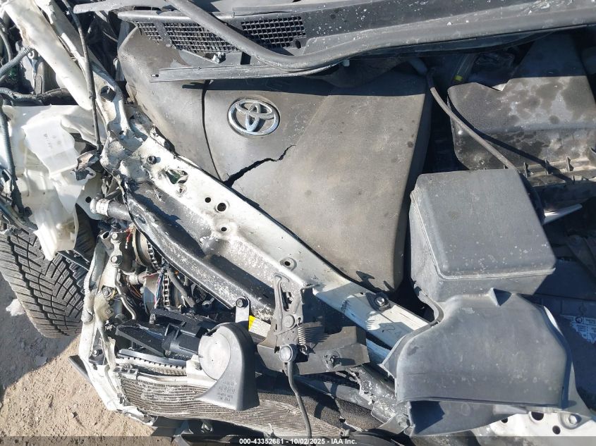 2017 Toyota Sienna Limited Premium 7 Passenger VIN: 5TDDZ3DC1HS152732 Lot: 43352681