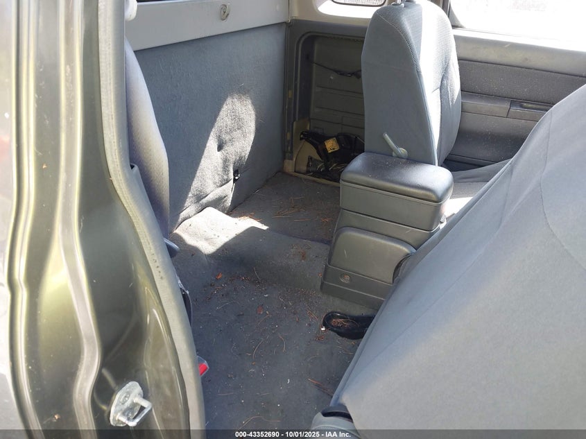 2003 Nissan Frontier Xe-V6 VIN: 1N6ED26Y13C453532 Lot: 43352690