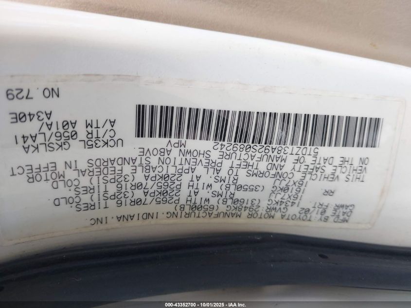 2002 Toyota Sequoia Limited V8 VIN: 5TDZT38A92S089242 Lot: 43352700