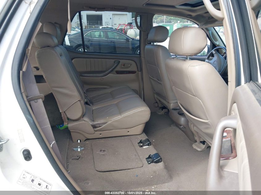 2002 Toyota Sequoia Limited V8 VIN: 5TDZT38A92S089242 Lot: 43352700