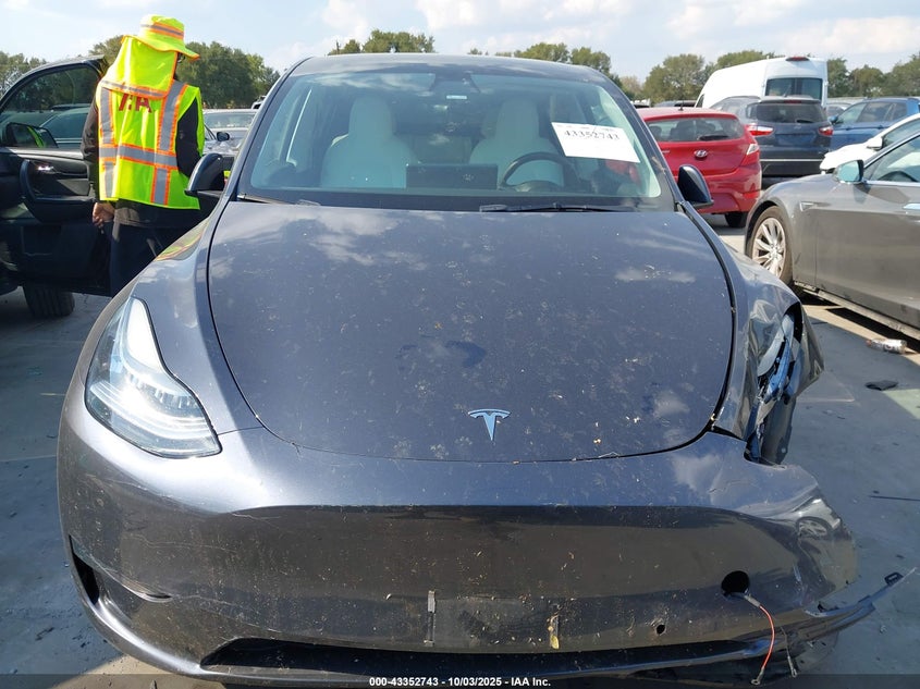 2021 Tesla Model Y Long Range Dual Motor All-Wheel Drive VIN: 5YJYGDEE3MF280224 Lot: 43352743
