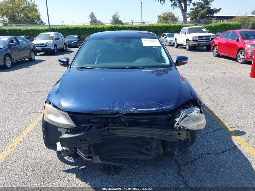 2014 VOLKSWAGEN JETTA 1.8T SE - 3VWD17AJ8EM385789