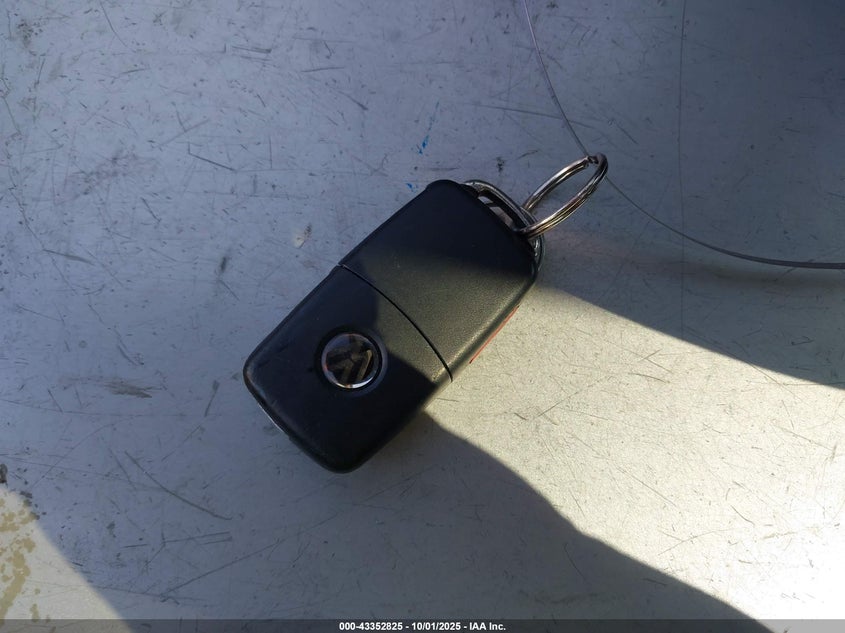 2014 VOLKSWAGEN JETTA 1.8T SE - 3VWD17AJ8EM385789