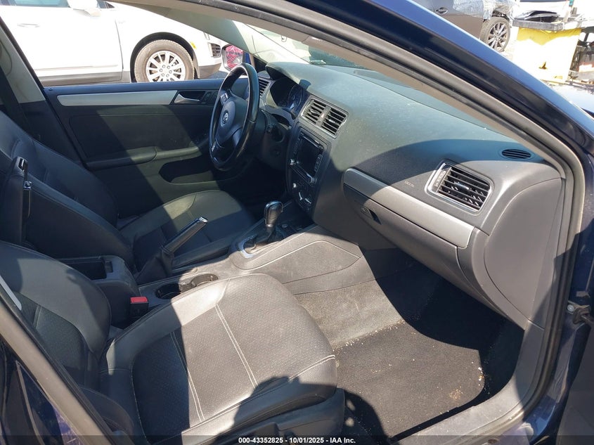 2014 VOLKSWAGEN JETTA 1.8T SE - 3VWD17AJ8EM385789