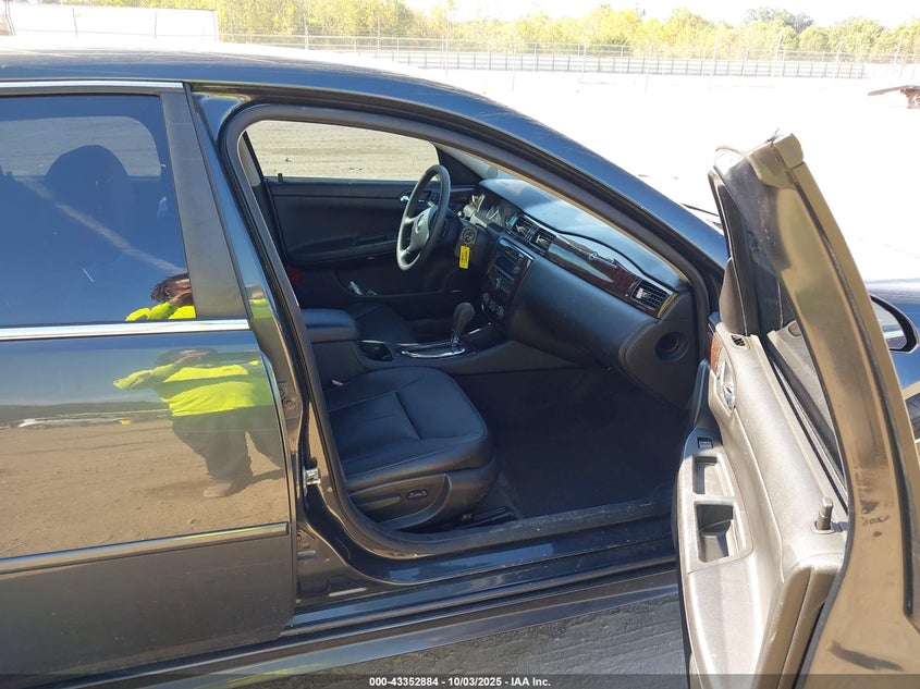 2015 CHEVROLET IMPALA LIMITED LTZ - 2G1WC5E30F1142694