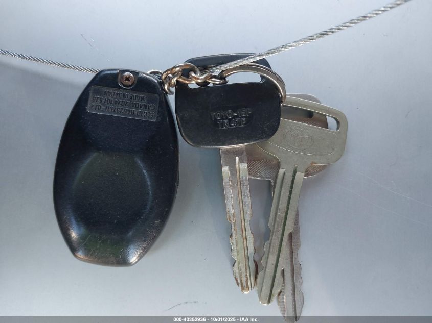 1997 Toyota 4Runner Sr5 V6 Limited VIN: JT3HN87R6V0092329 Lot: 43352936