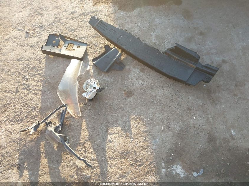 2017 Toyota Camry Se VIN: 4T1BF1FK2HU735360 Lot: 43352940