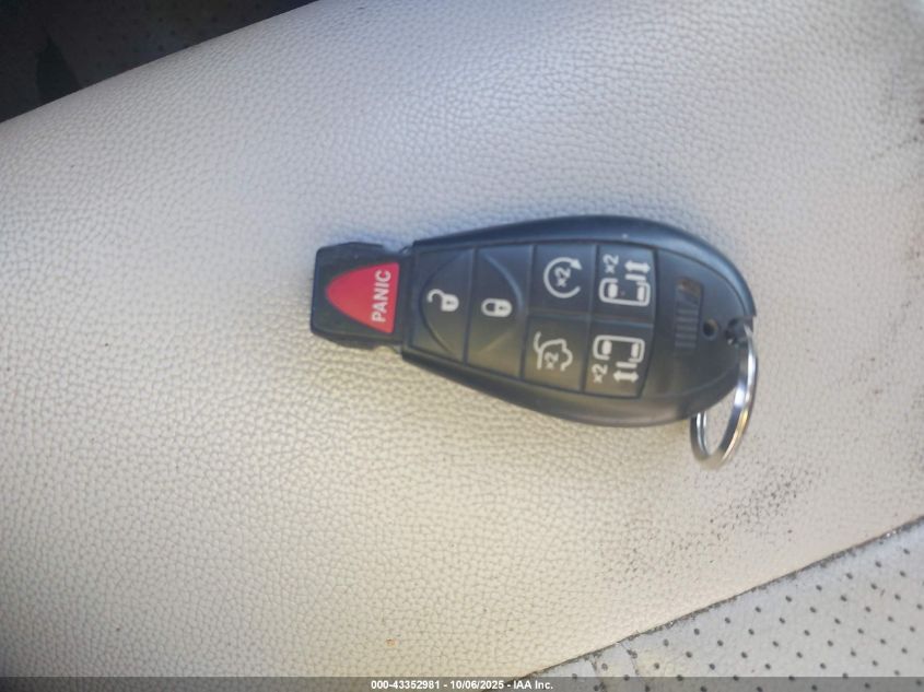 2010 Chrysler Town & Country Touring Plus VIN: 2A4RR8D1XAR381016 Lot: 43352981