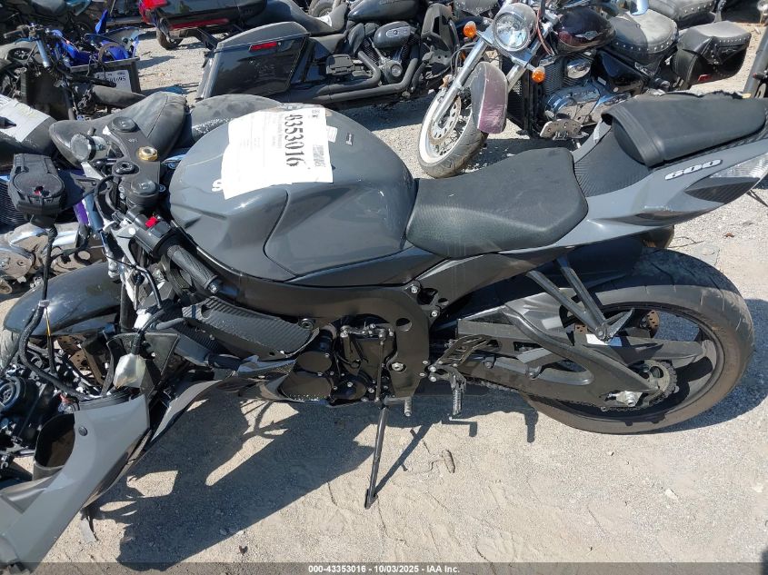 2025 Suzuki Gsx-R600 VIN: JS1GN7FAXS7100023 Lot: 43353016