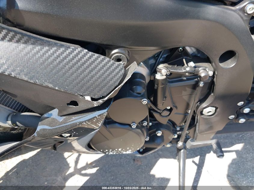 2025 Suzuki Gsx-R600 VIN: JS1GN7FAXS7100023 Lot: 43353016