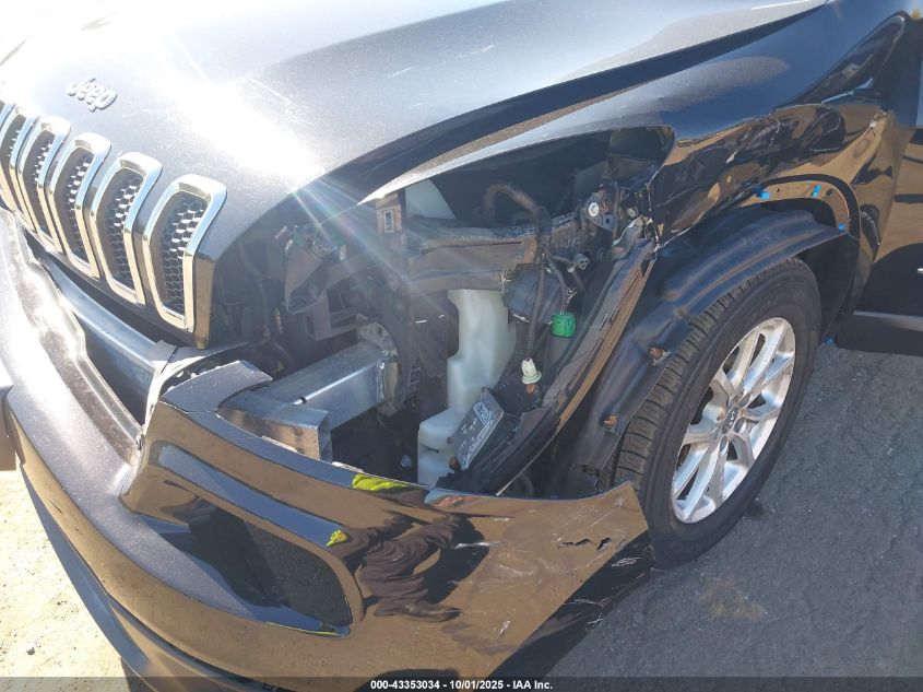 2017 Jeep Cherokee Latitude 4X4 VIN: 1C4PJMCS7HW512850 Lot: 43353034