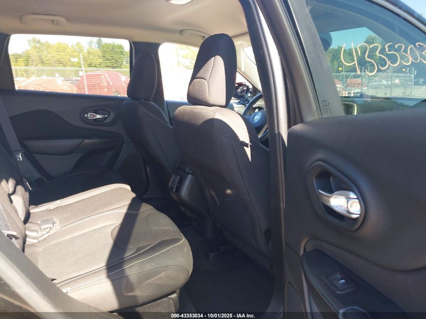 2017 Jeep Cherokee Latitude 4X4 VIN: 1C4PJMCS7HW512850 Lot: 43353034