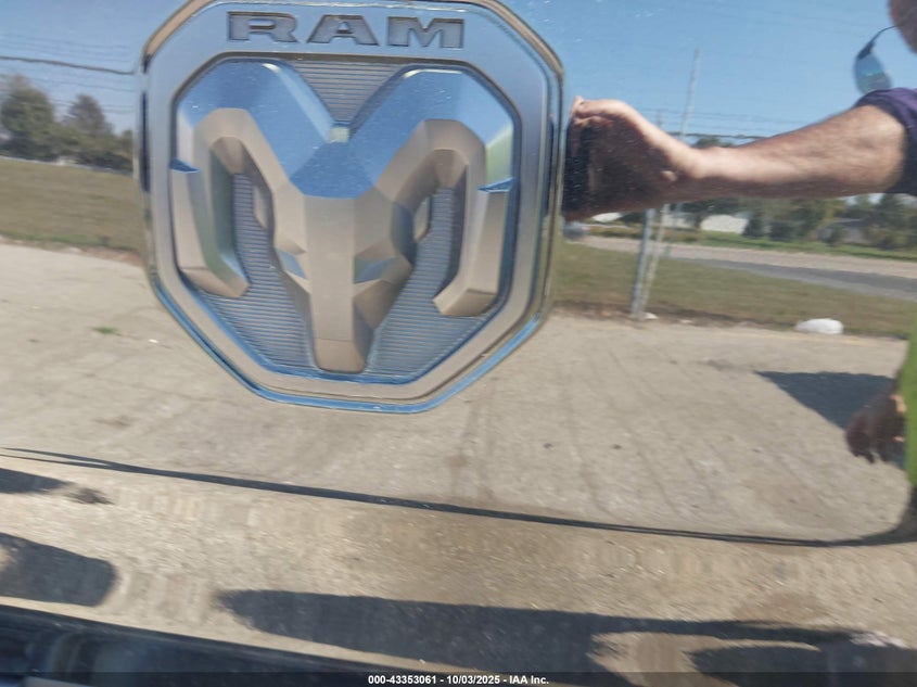 2022 RAM 1500 BIG HORN  4X4 5'7 BOX - 1C6SRFFT4NN324122