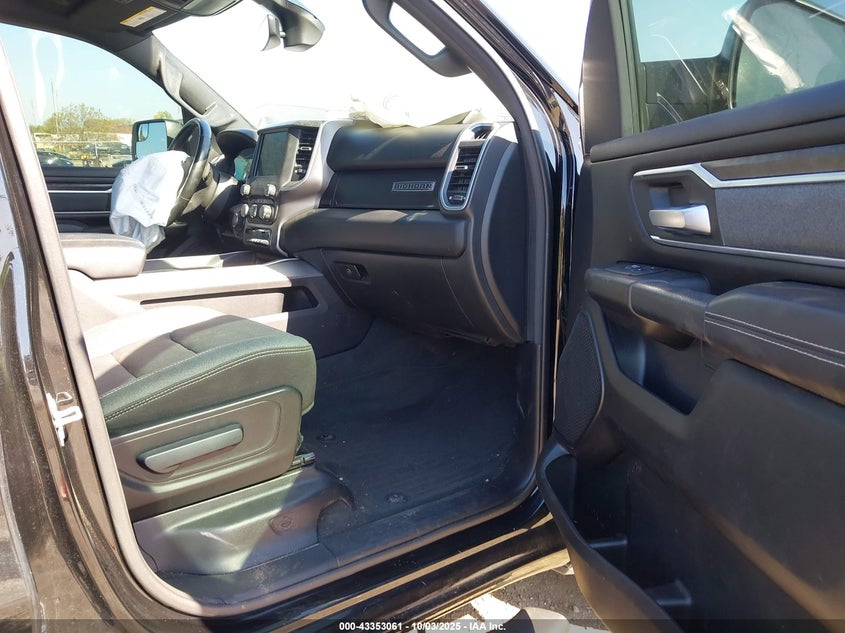 2022 RAM 1500 BIG HORN  4X4 5'7 BOX - 1C6SRFFT4NN324122