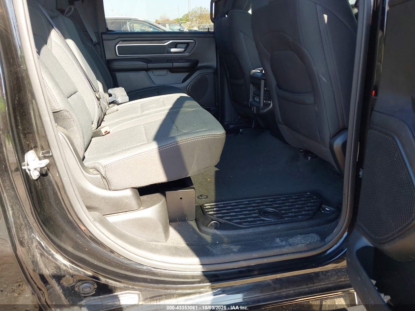 2022 RAM 1500 BIG HORN  4X4 5'7 BOX - 1C6SRFFT4NN324122