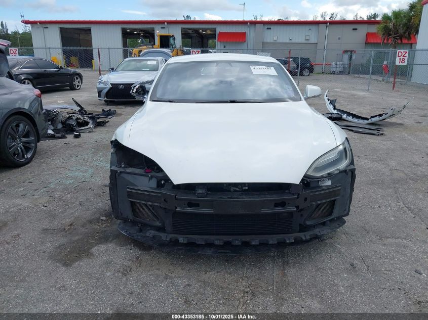 2016 Tesla Model S 60/70/75/85 VIN: 5YJSA1E13GF176212 Lot: 43353185