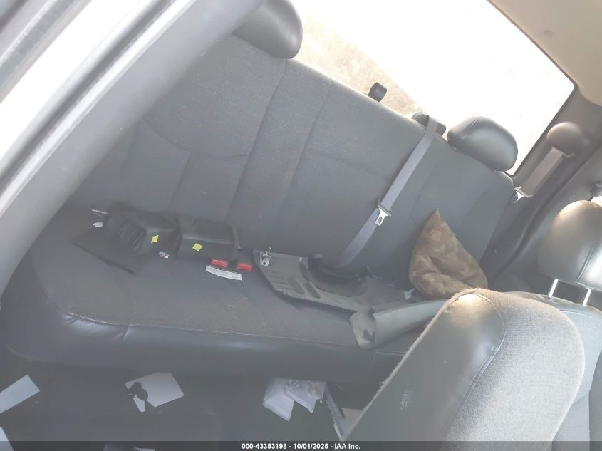 2006 Chevrolet Silverado 2500Hd Work Truck VIN: 1GCHC29U76E122703 Lot: 43353198