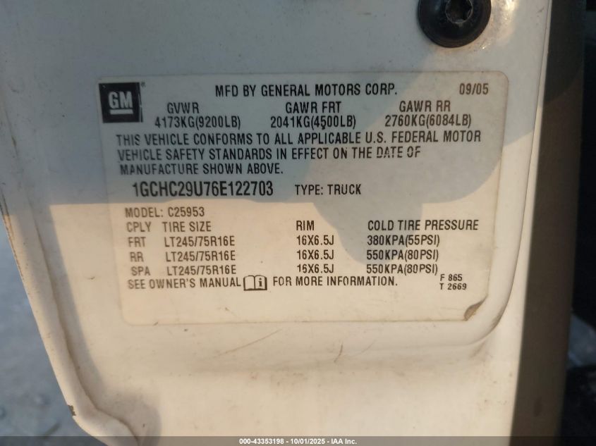 2006 Chevrolet Silverado 2500Hd Work Truck VIN: 1GCHC29U76E122703 Lot: 43353198