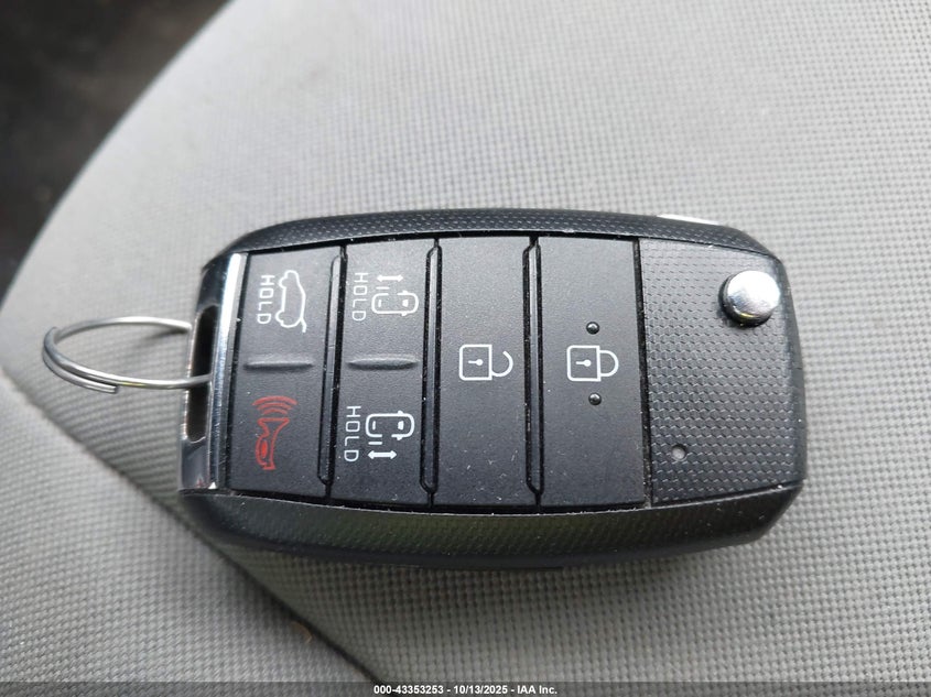 KNDMB5C17M6668507 2021 KIA SEDONA photo no. 11
